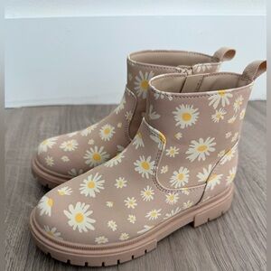 Cat & Jack Girls Daisy Floral Boots with Side Zipper - Size 11